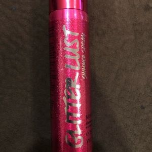 victoria’s secret shimmer spray *GREAT FOR HOLIDAYS*